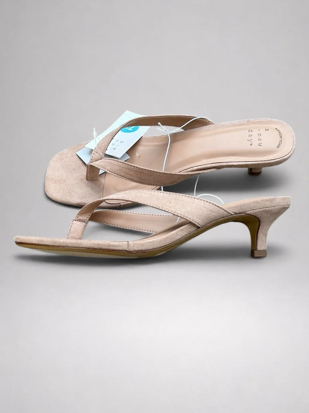 A New Day Nude Faux Suede Thong Kitten Heel Sandals Size 7.5